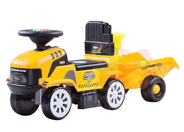 Odrážadlo Megacar Traktor s vlečkou ZA3746 + lopatka a hrabličky, žltý